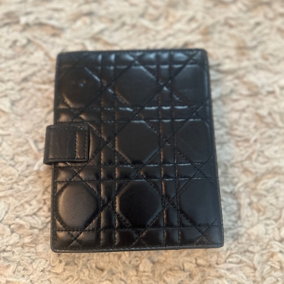 Christian Dior Cannage Agenda - Picture 5 of 15